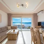 Apartament Abros