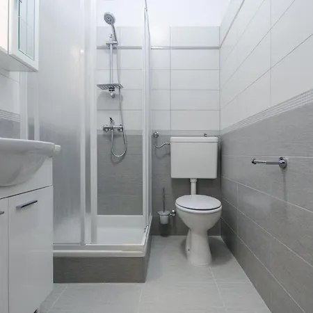 Abros Apartment *