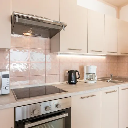 Abros Apartment *