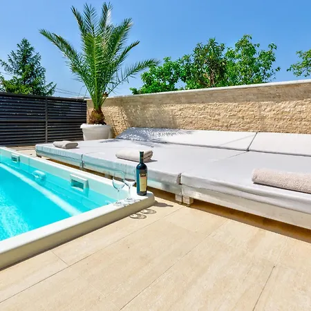 Apartment Abros