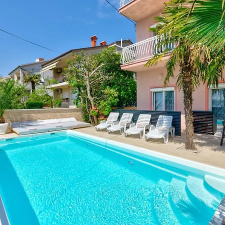 Apartment Abros